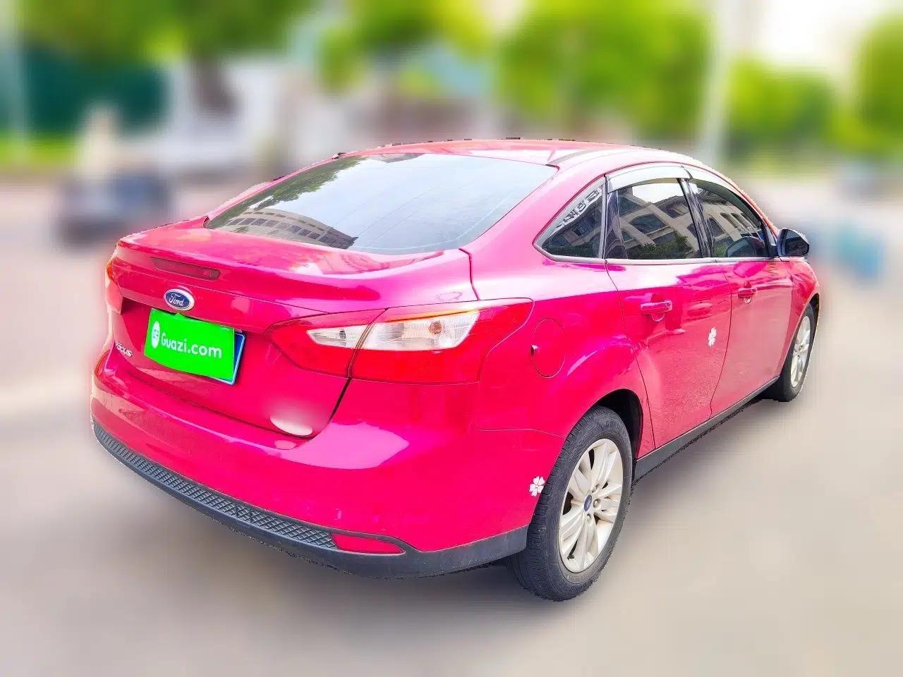 Ford Focus 2013 Sedan Classic 1.8L Automatic Base Model — миниатюра 6