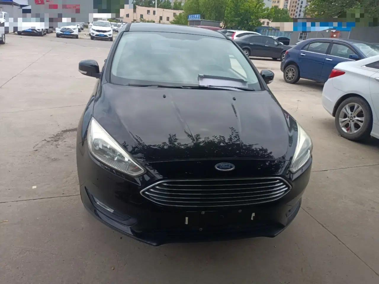 Ford Focus 2017 Sedan 1.6L Automatic Comfort Plus SmartDrive Edition — миниатюра 2