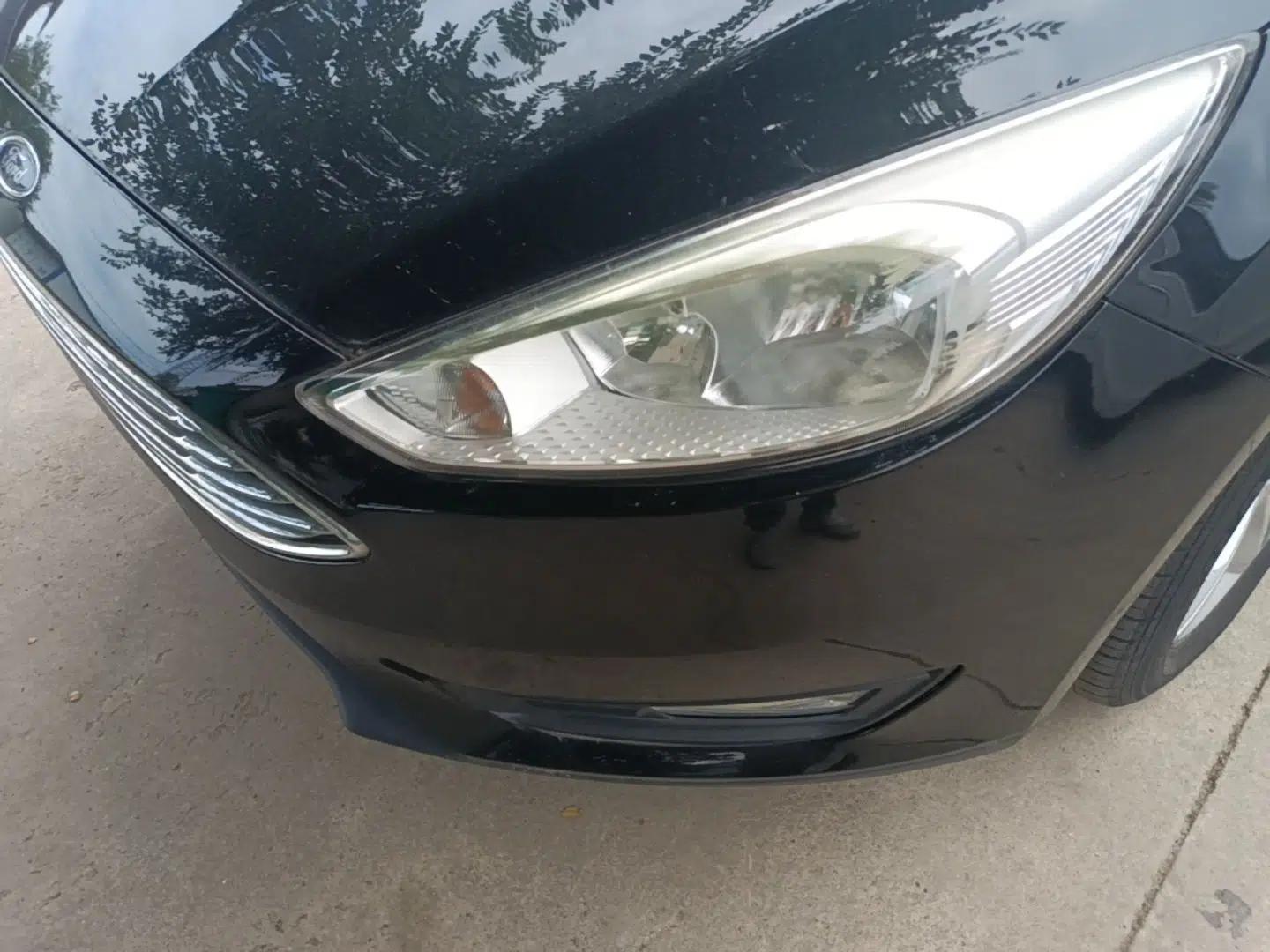 Ford Focus 2017 Sedan 1.6L Automatic Comfort Plus SmartDrive Edition — миниатюра 8