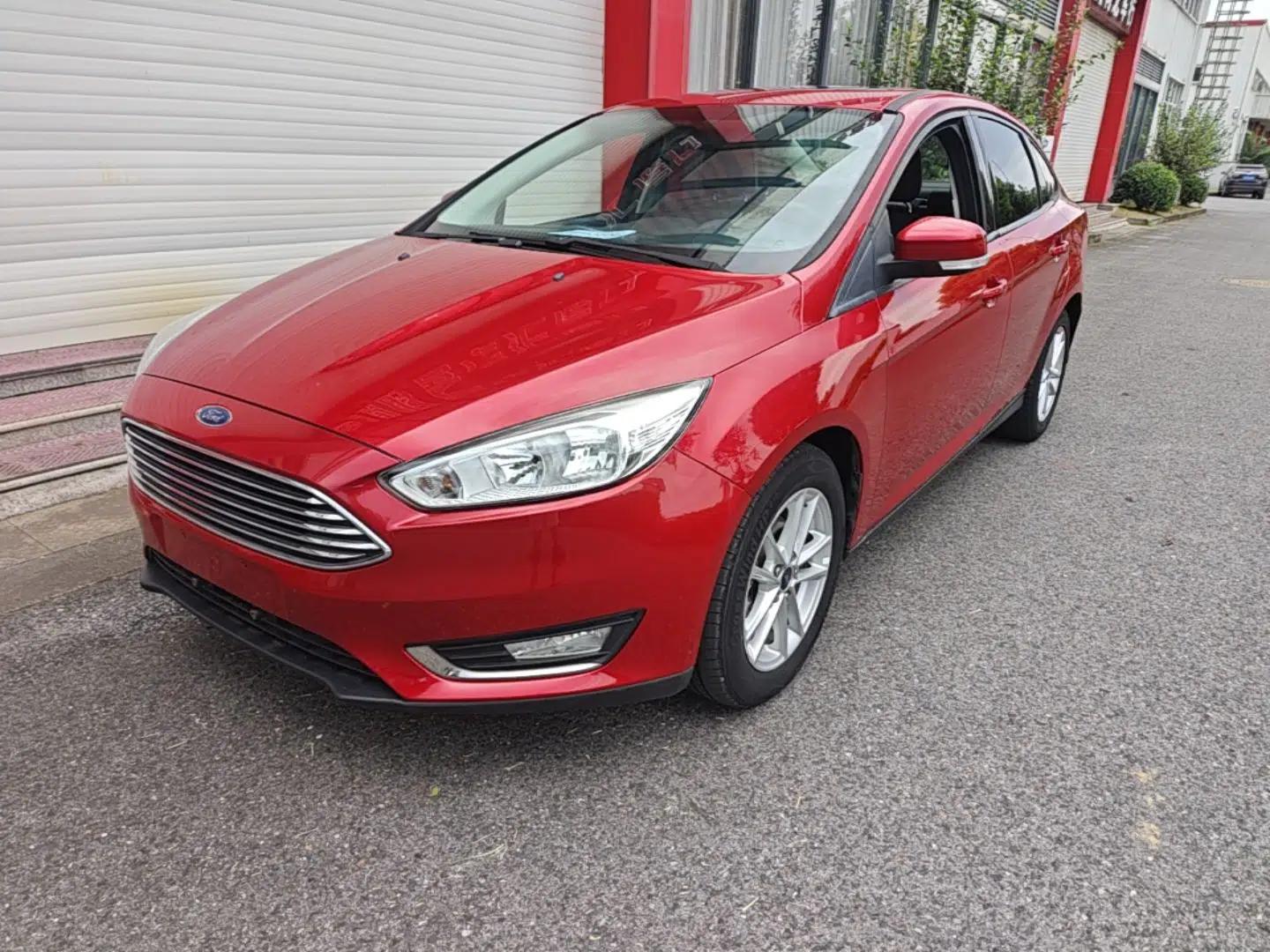 Ford Focus 2017 Sedan 1.6L Automatic Fashion Edition Smart Drive Version — миниатюра 1