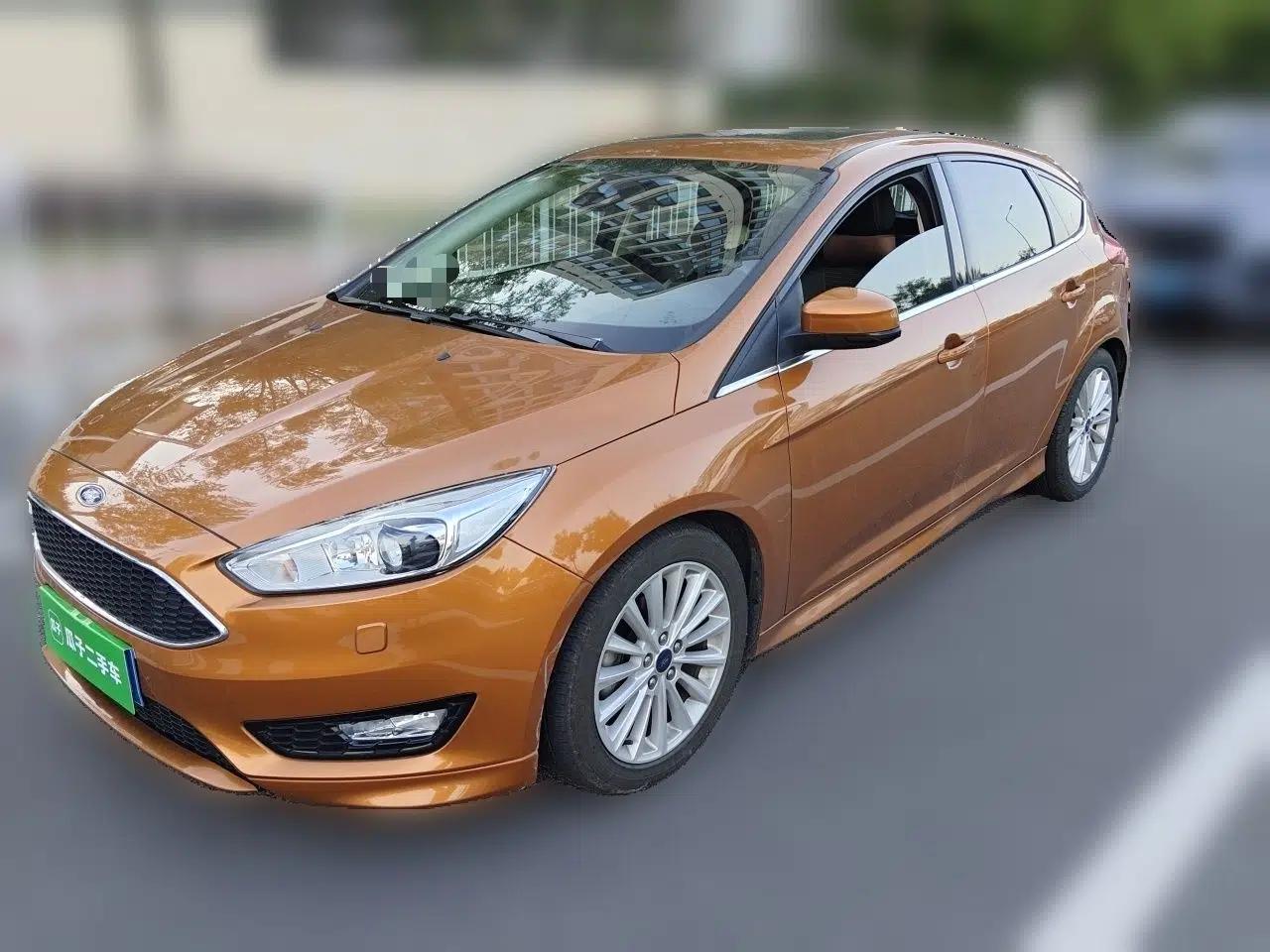 Ford Focus 2018 Hatchback Classic EcoBoost 180 Automatic Sport Edition — миниатюра 1