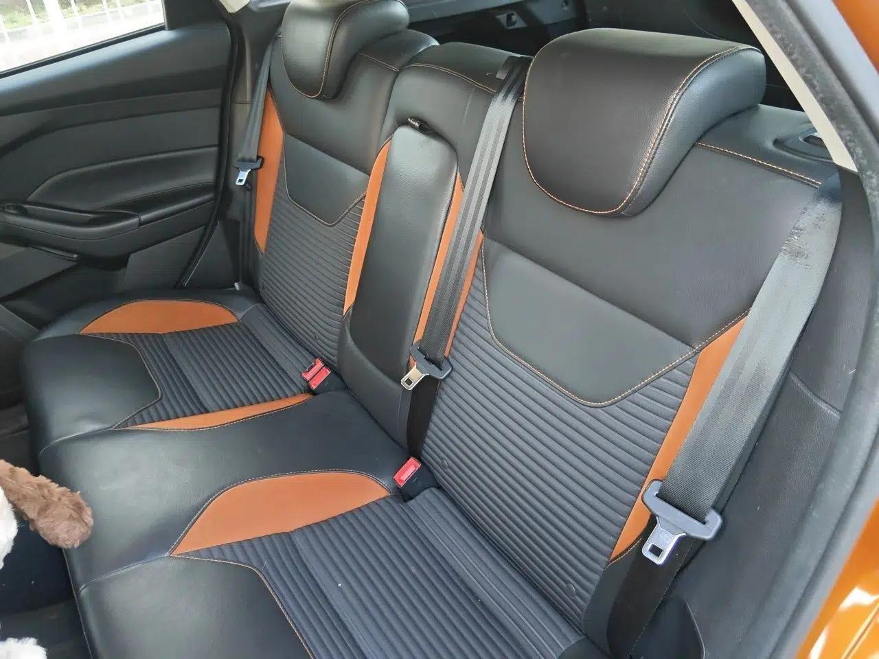 Ford Focus 2018 Hatchback Classic EcoBoost 180 Automatic Sport Edition — миниатюра 17
