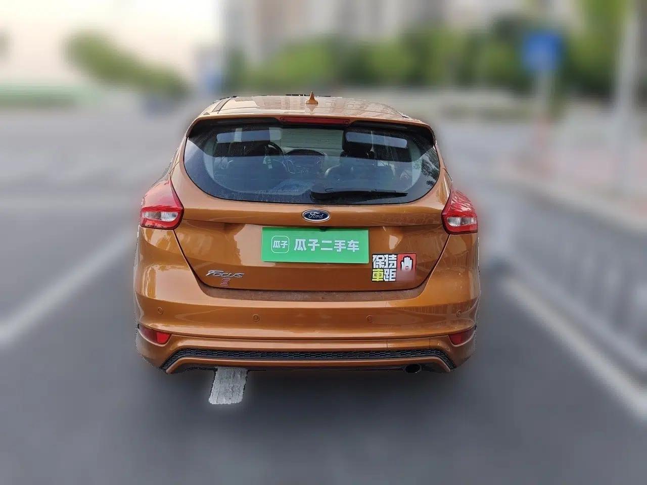 Ford Focus 2018 Hatchback Classic EcoBoost 180 Automatic Sport Edition — миниатюра 5