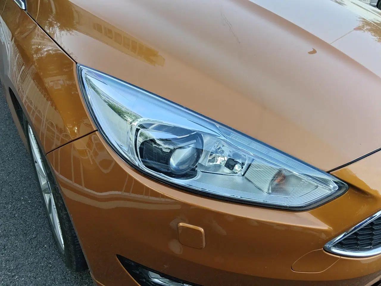 Ford Focus 2018 Hatchback Classic EcoBoost 180 Automatic Sport Edition — миниатюра 7