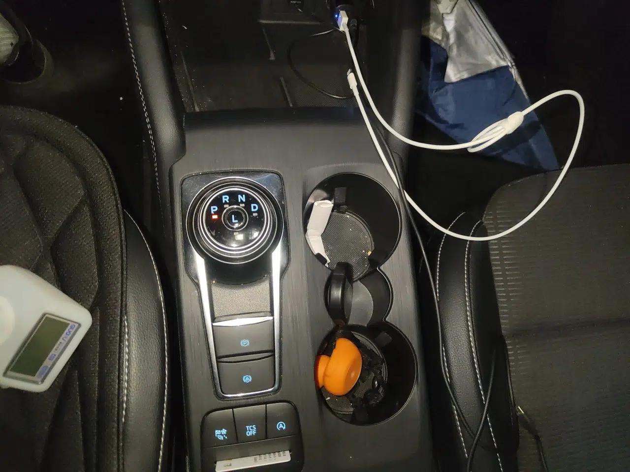 Ford Focus 2021 Hatchback EcoBoost 180 Automatic Titanium Edition — миниатюра 14