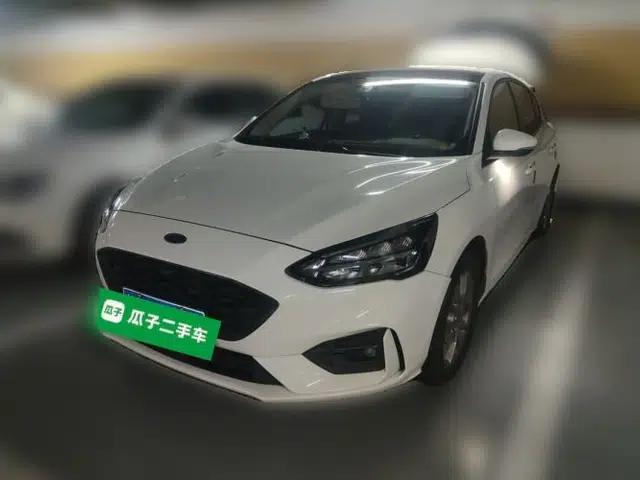 Ford Focus 2021 Hatchback EcoBoost 180 Automatic Titanium Edition