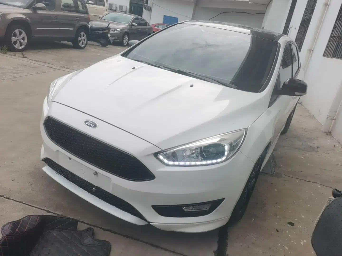 Ford Focus 2017 1.5T CTCC White and Black Limited Edition — миниатюра 1