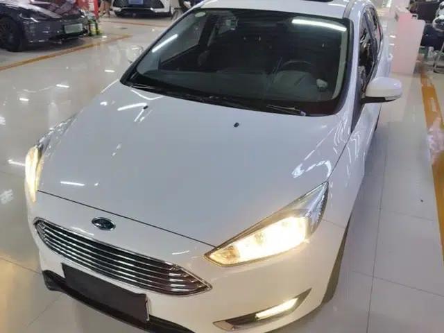 Ford Focus 2017 Sedan 1.6L Automatic Fashion Edition Smart Drive Version