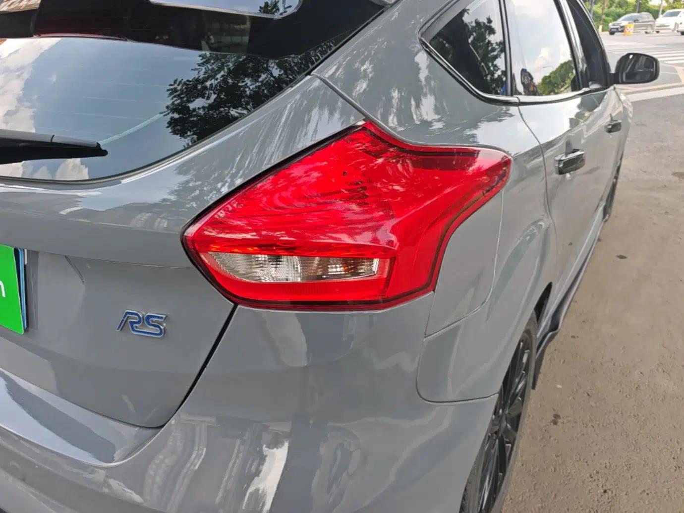 Ford Focus 2018 Hatchback Classic EcoBoost 180 Automatic Sport Edition — миниатюра 9