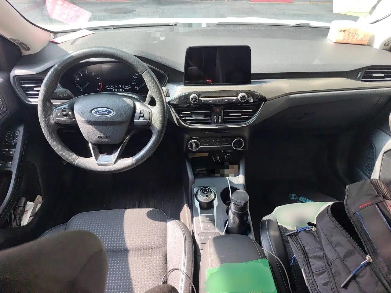 Ford Focus 2020 Sedan EcoBoost 180 Automatic Trend Edition — миниатюра 9