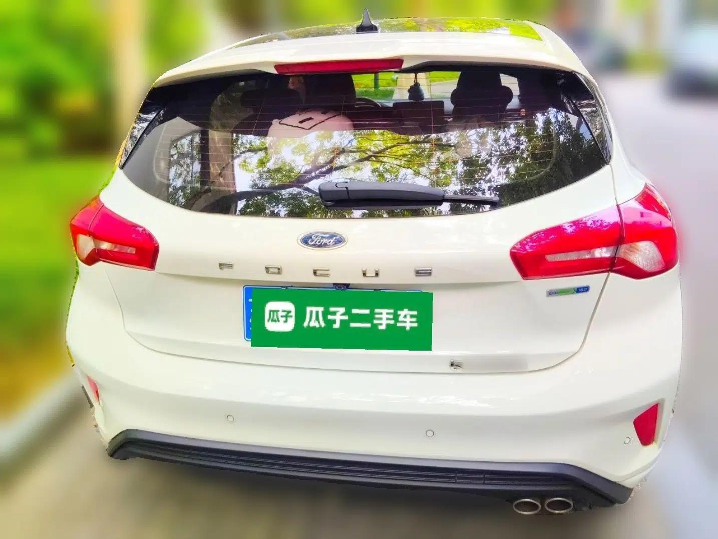 Ford Focus 2022 Hatchback EcoBoost 180 Automatic ST Line — миниатюра 5