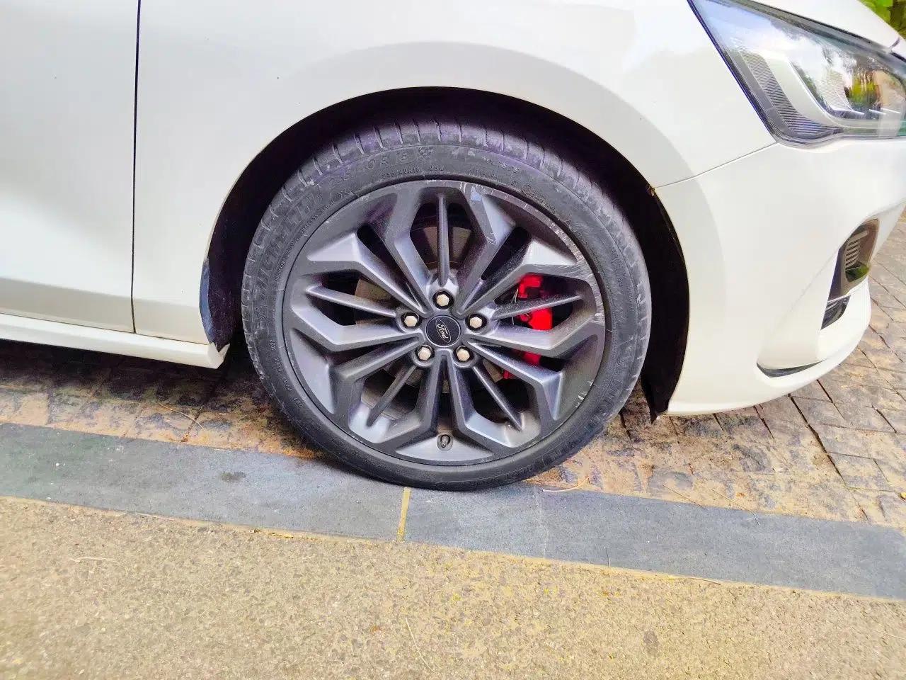 Ford Focus 2022 Hatchback EcoBoost 180 Automatic ST Line — миниатюра 8