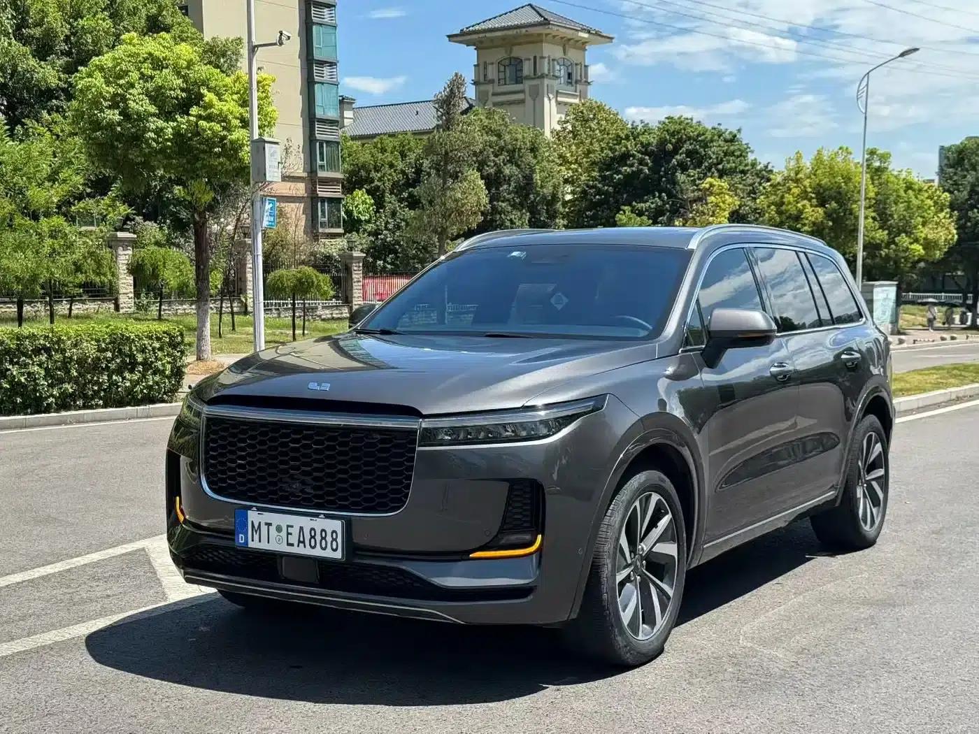 Li Auto ONE 2021 Extended Range 6-Seater — миниатюра 1