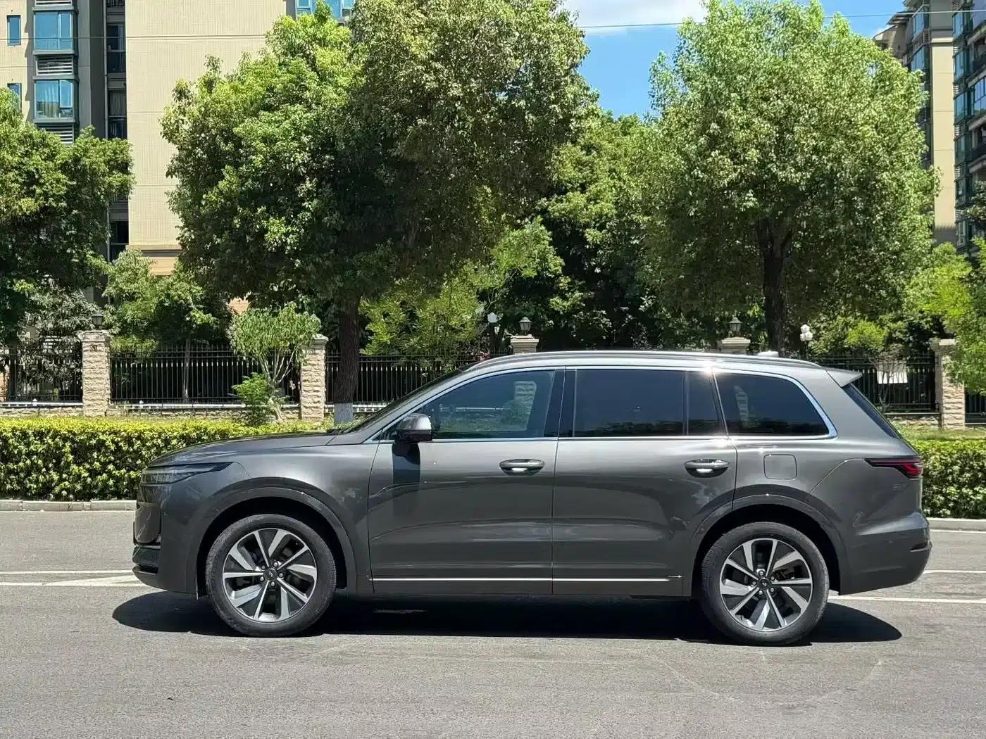 Li Auto ONE 2021 Extended Range 6-Seater — миниатюра 3