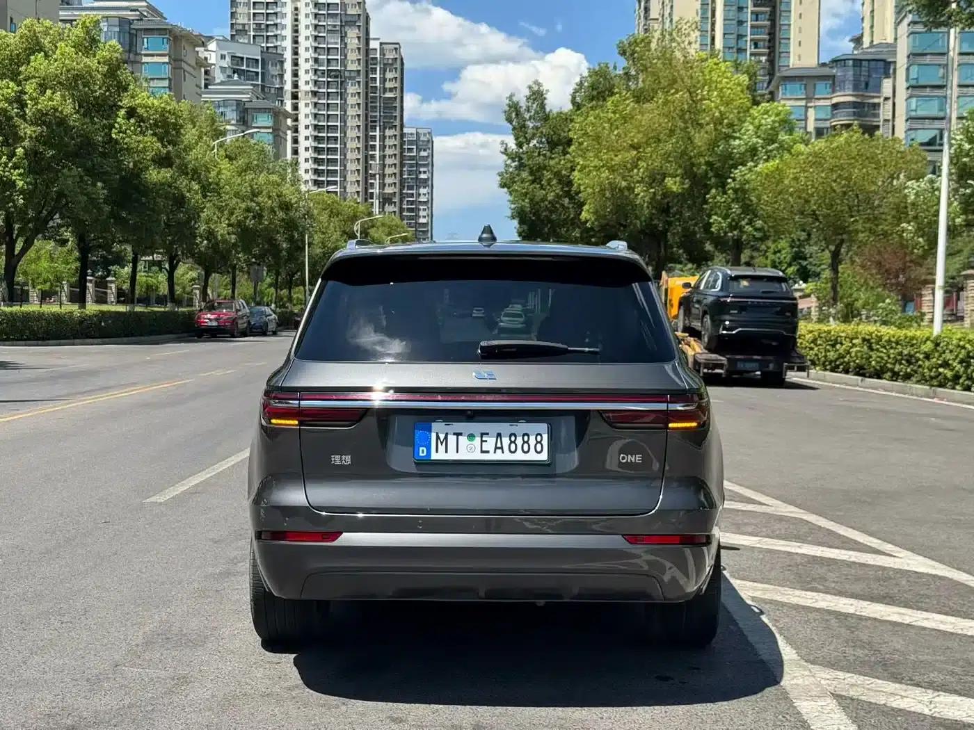 Li Auto ONE 2021 Extended Range 6-Seater — миниатюра 4