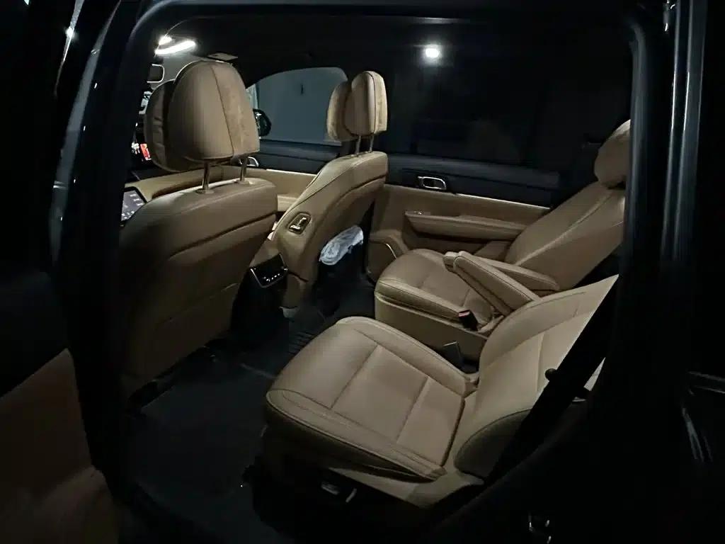 Li Auto ONE 2021 Extended Range 6-Seater — миниатюра 8