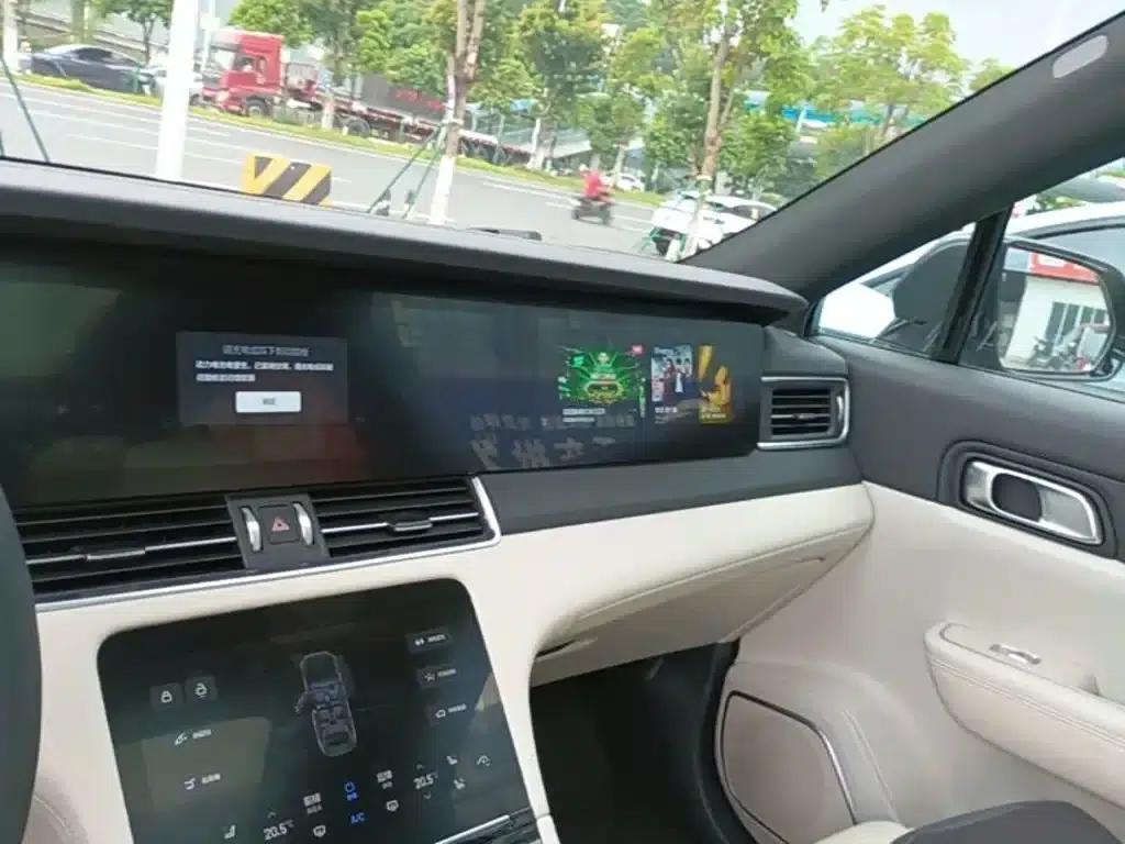 Li Auto ONE 2021 Extended Range 6-Seater — миниатюра 10