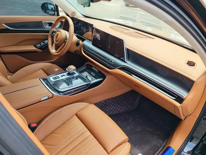 Hongqi H9 2025 2.0T Flagship Luxury Business Edition — миниатюра 6
