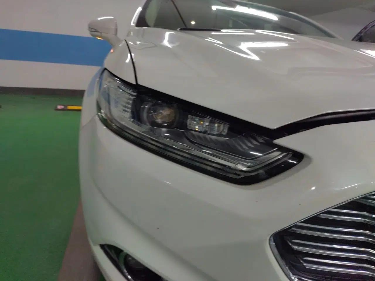 Ford Mondeo 2013 2.0L GTDi 200 Luxury Model — миниатюра 7