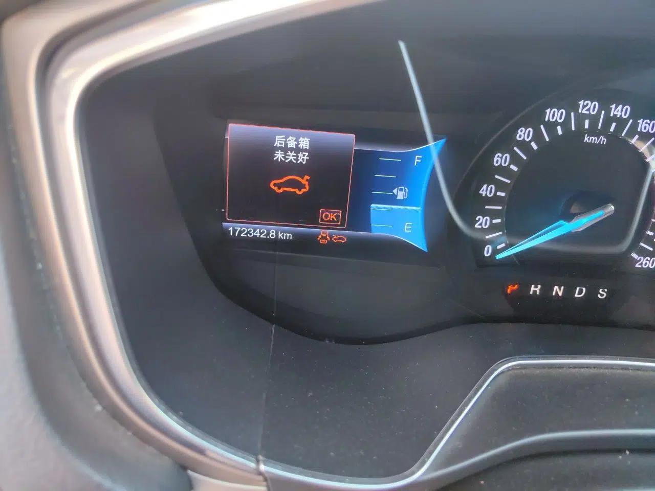 Ford Mondeo 2013 2.0L GTDi 200 Luxury Model — миниатюра 12