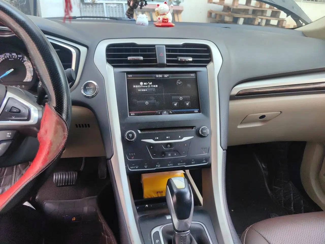 Ford Mondeo 2013 2.0L GTDi 200 Luxury Model — миниатюра 13