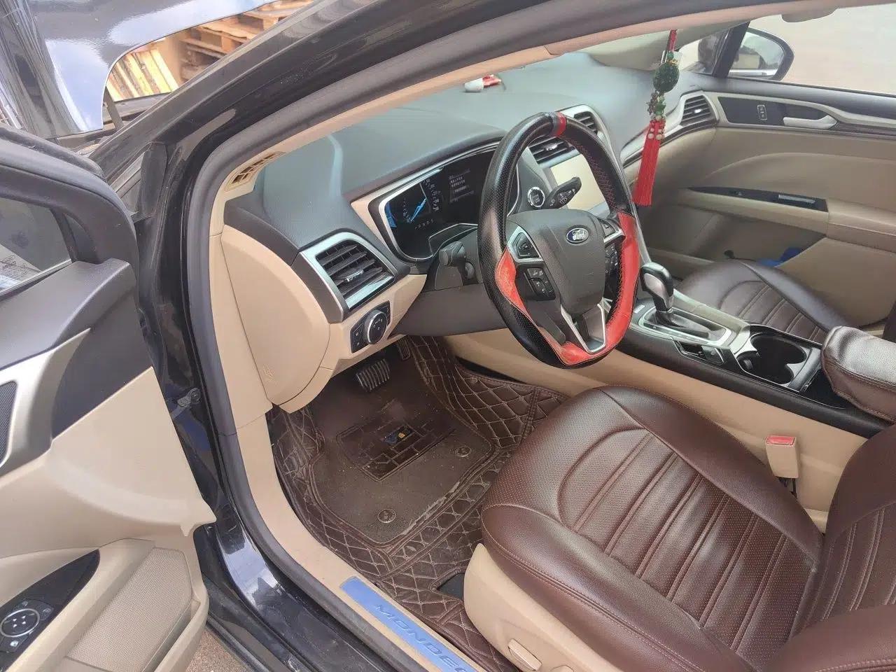 Ford Mondeo 2013 2.0L GTDi 200 Luxury Model — миниатюра 16