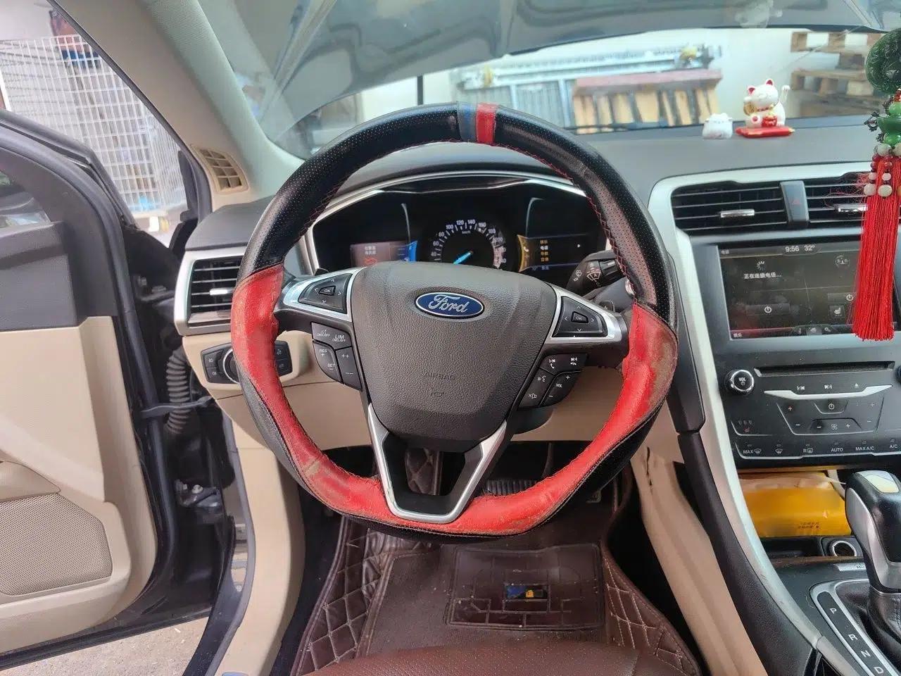 Ford Mondeo 2013 2.0L GTDi 200 Luxury Model — миниатюра 10