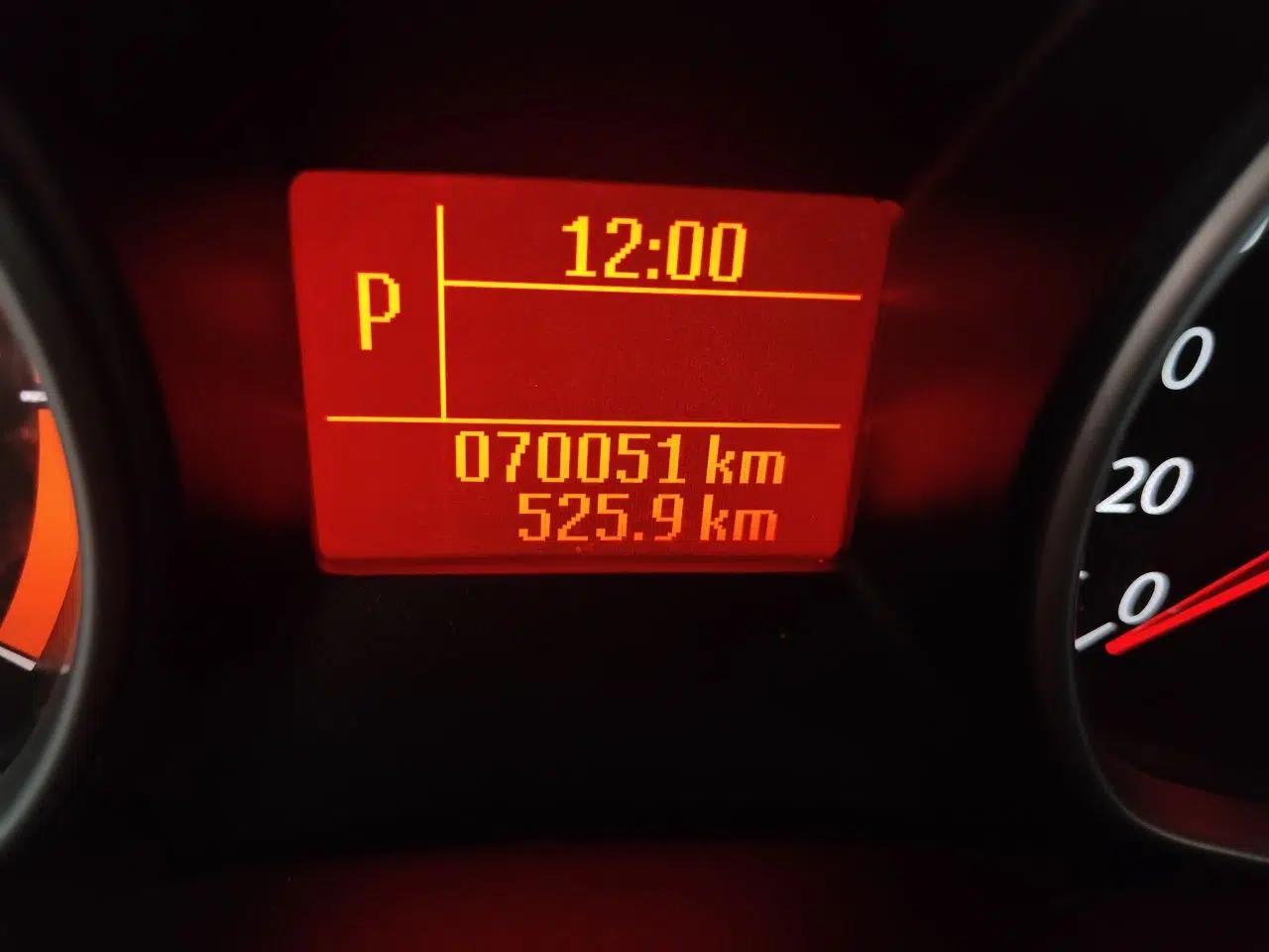 Ford Mondeo 2013 2.3L Fashion Edition — миниатюра 12