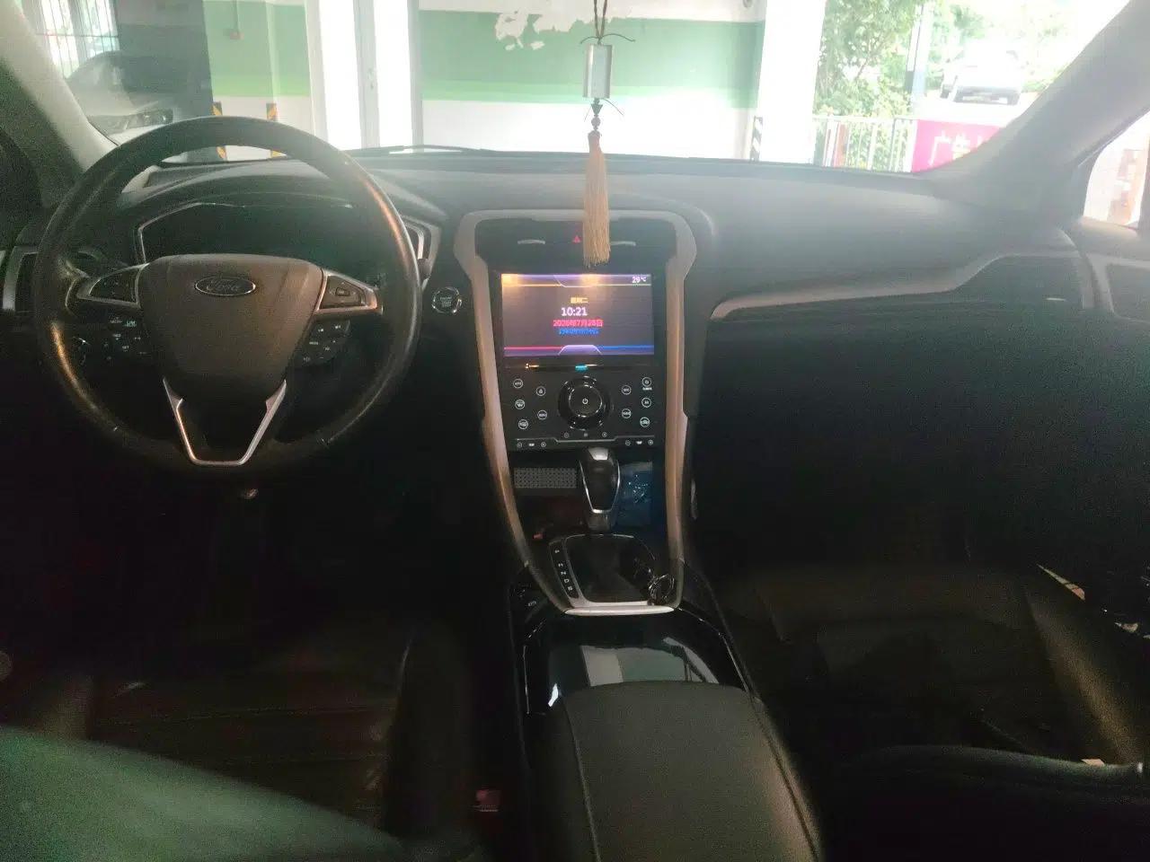 Ford Mondeo 2013 2.0L GTDi 200 Fashion Edition — миниатюра 9