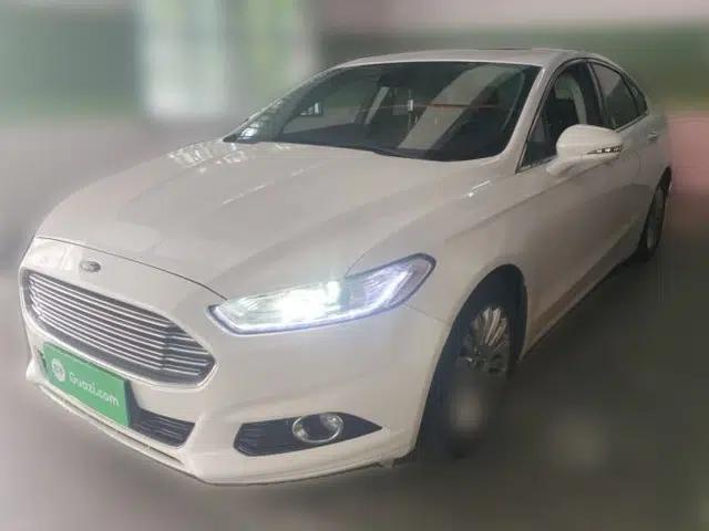 Ford Mondeo 2013 2.0L GTDi 200 Fashion Edition