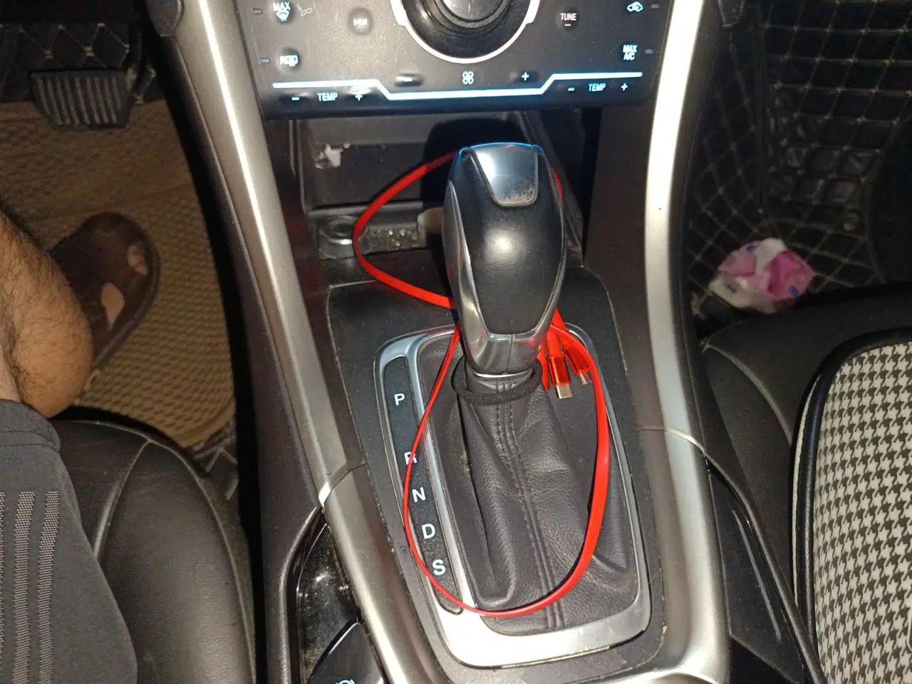Ford Mondeo 2013 2.0L GTDi 200 Fashion Edition — миниатюра 14