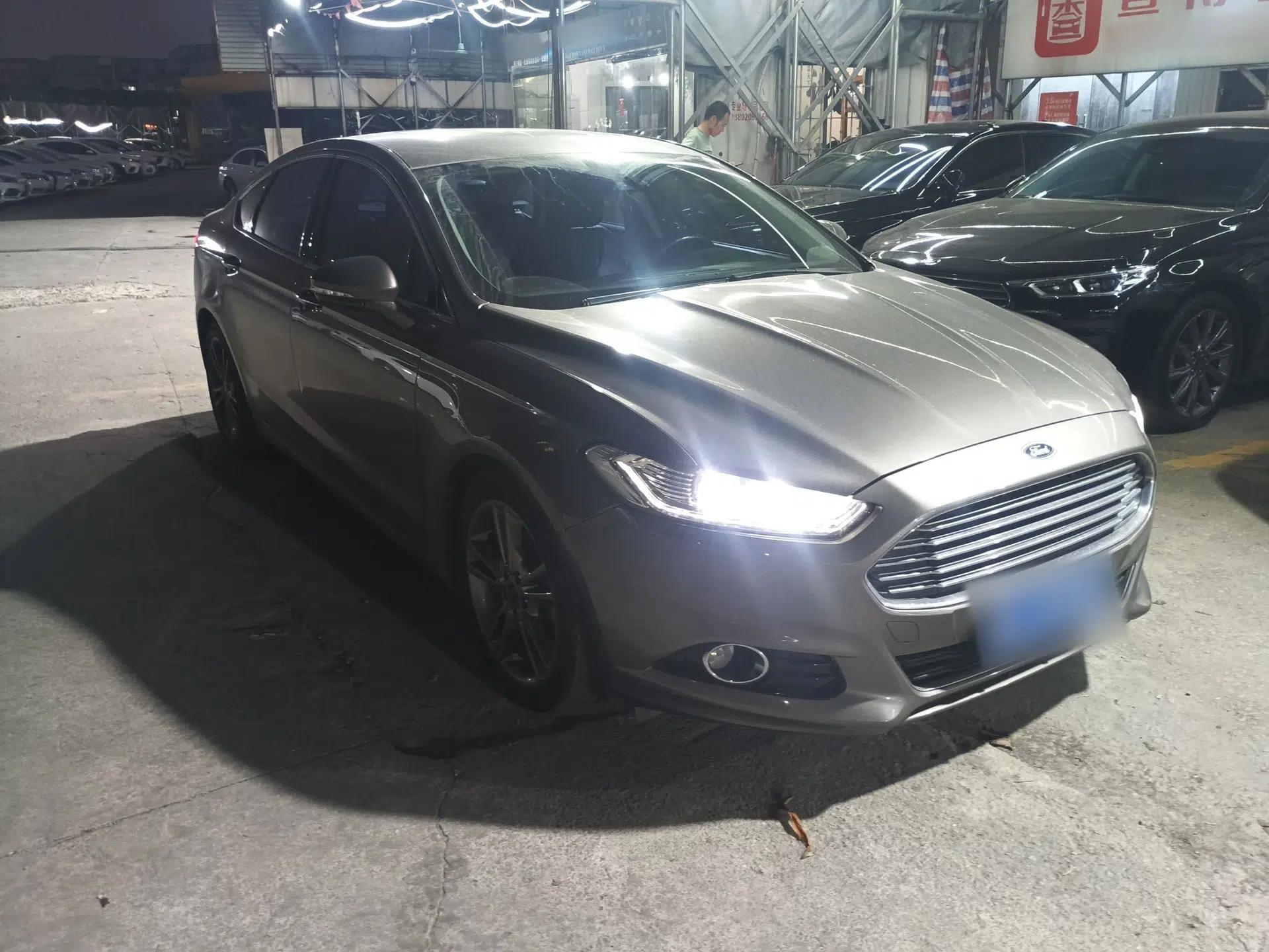Ford Mondeo 2013 2.0L GTDi240 Luxury Sport Model — миниатюра 3