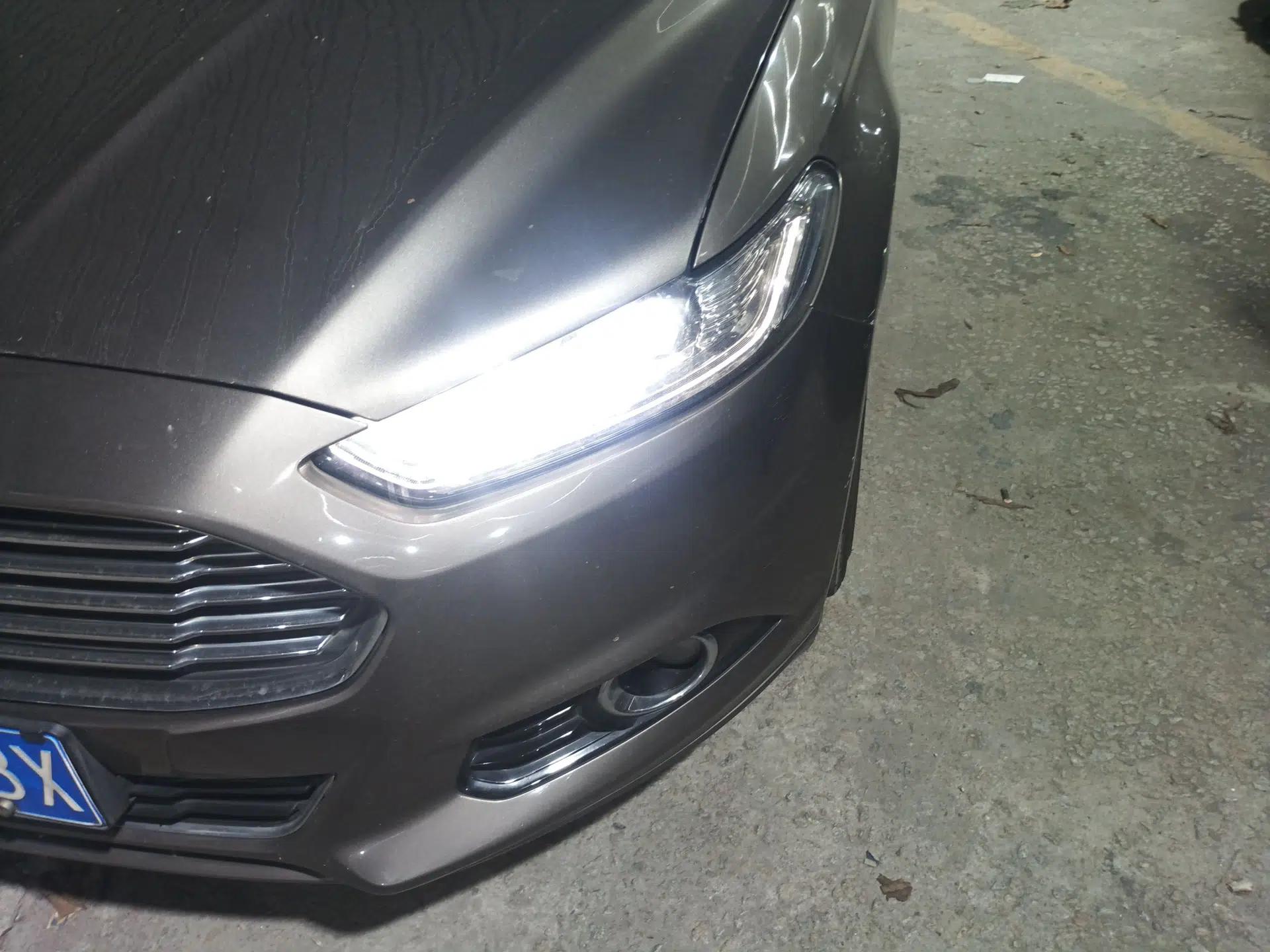 Ford Mondeo 2013 2.0L GTDi240 Luxury Sport Model — миниатюра 8