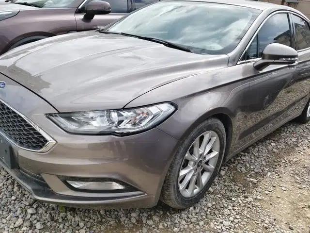 Ford Mondeo 2017 EcoBoost 200 Stylish Model