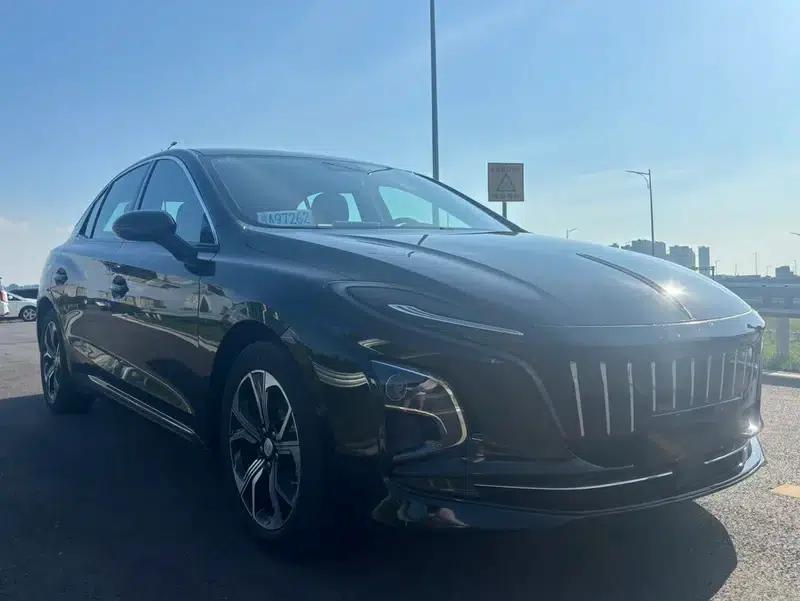 Hongqi E-QM5 2022 Model, 431km Charging Range Enjoy Edition, 5 Seats — миниатюра 3