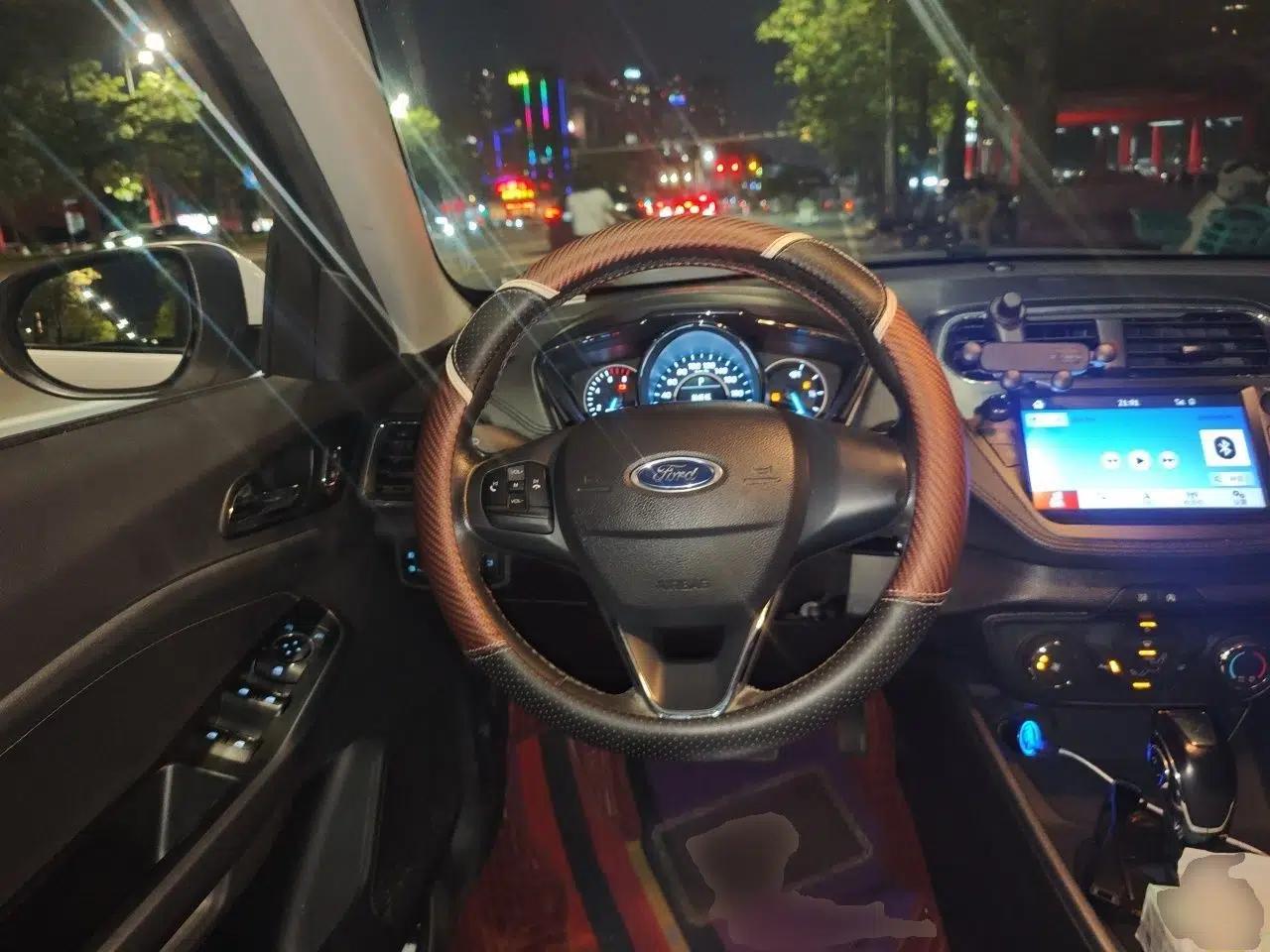 Ford Escort 2019 1.5L Automatic Enjoyment Model — миниатюра 10