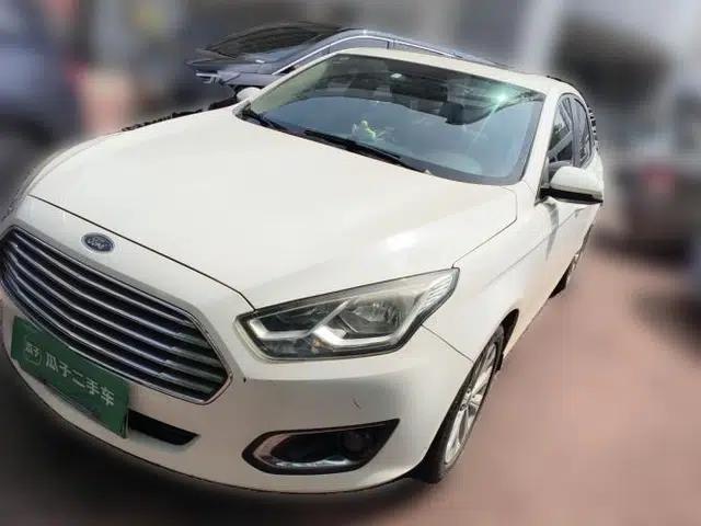 Ford Escort 2015 1.5L Automatic Fashion Model