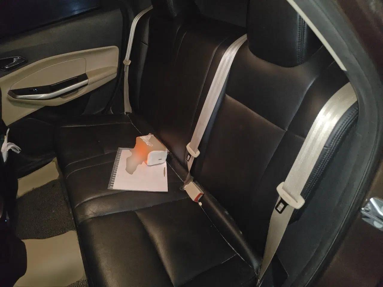 Ford Escort 2015 1.5L Manual Comfort Model — миниатюра 17