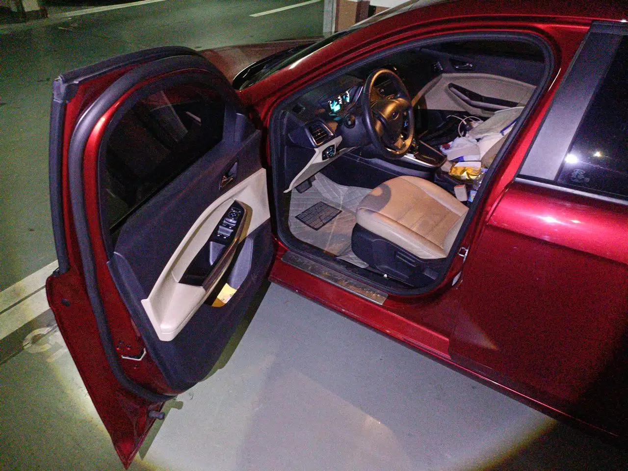 Ford Escort 2017 1.5L Automatic Comfort Model — миниатюра 16