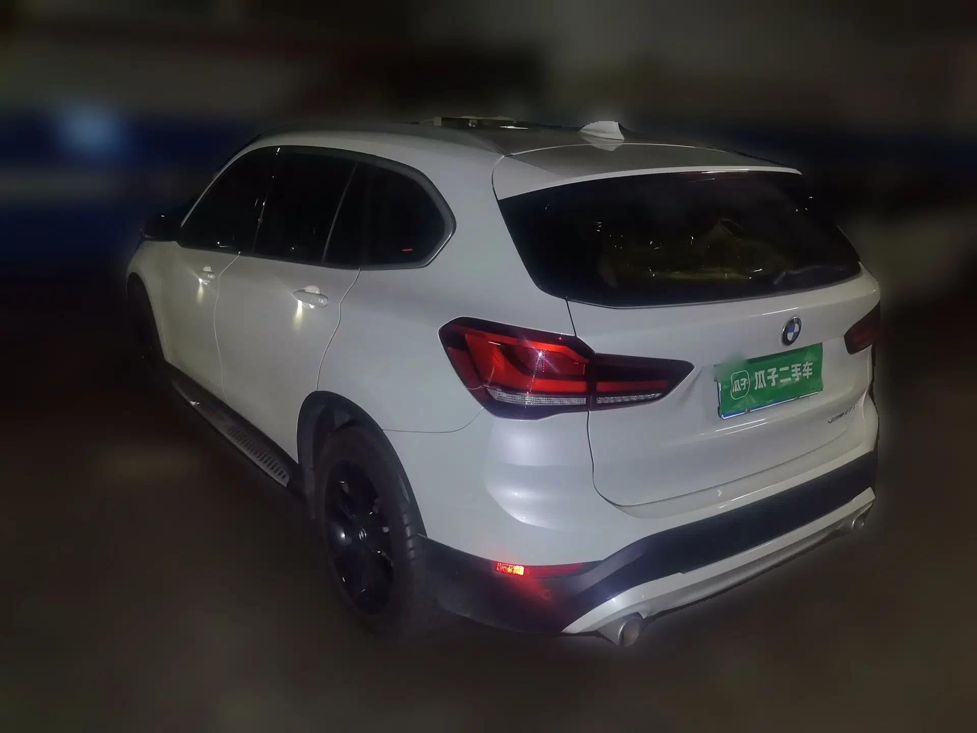 BMW X1 2021 sDrive20Li Fashion Model — миниатюра 4