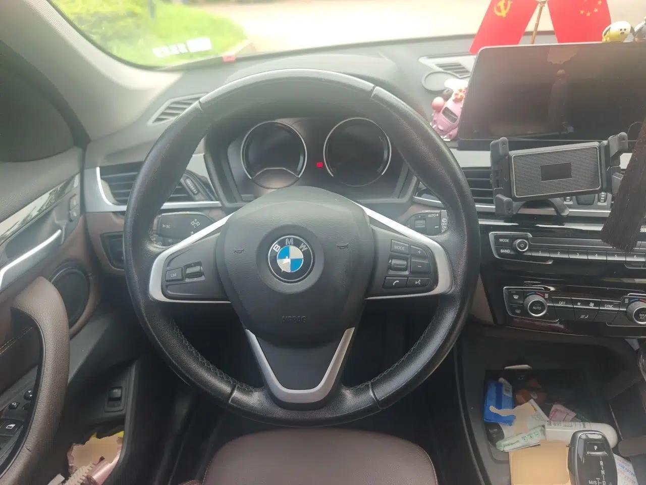 BMW X1 2020 sDrive25Li Leading Model — миниатюра 10
