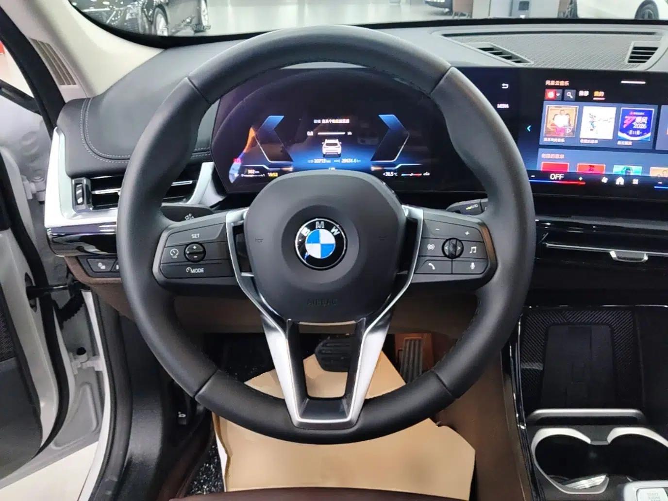 BMW X1 2024 sDrive25Li X Design Package — миниатюра 13