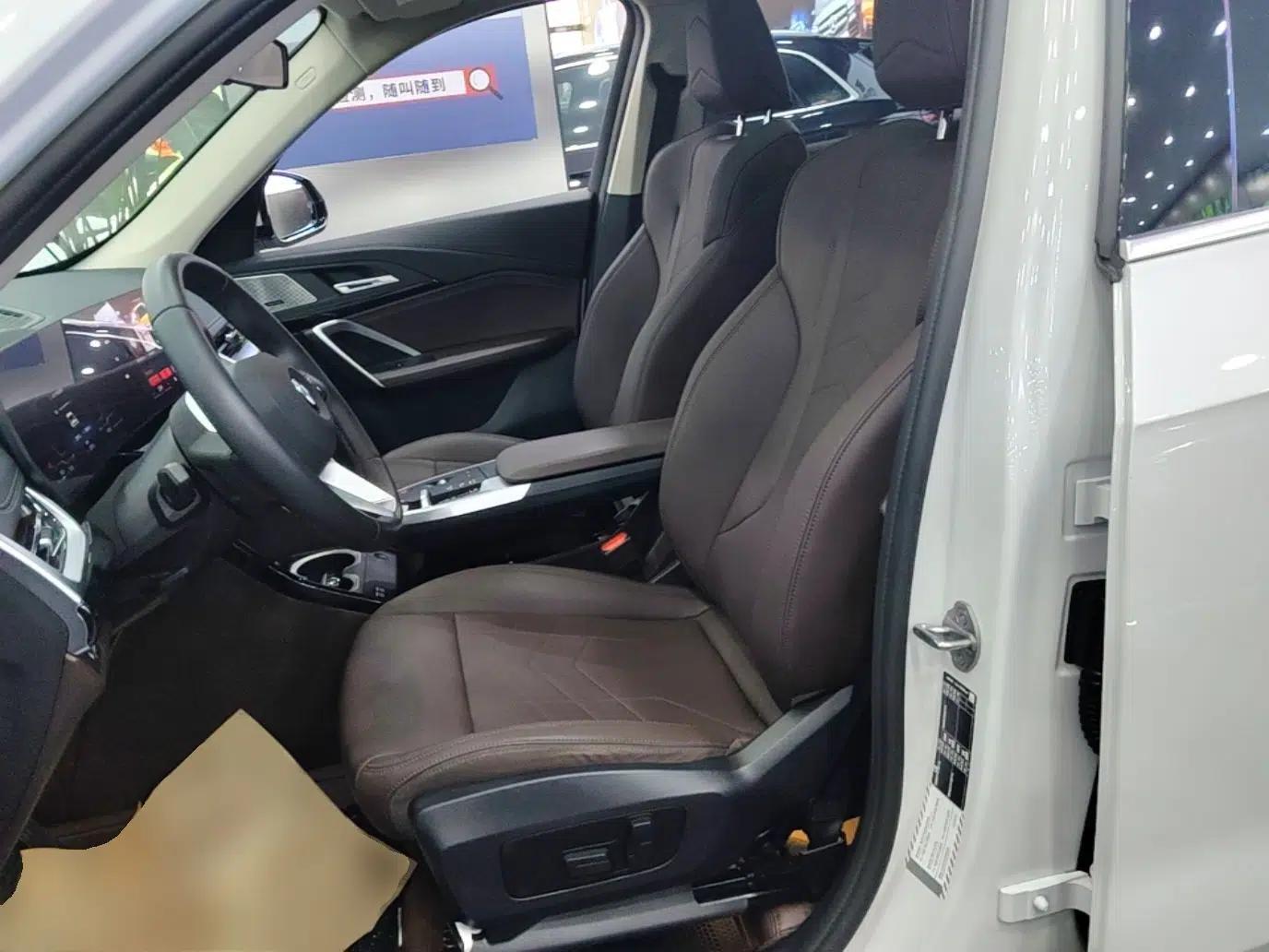 BMW X1 2024 sDrive25Li X Design Package — миниатюра 17
