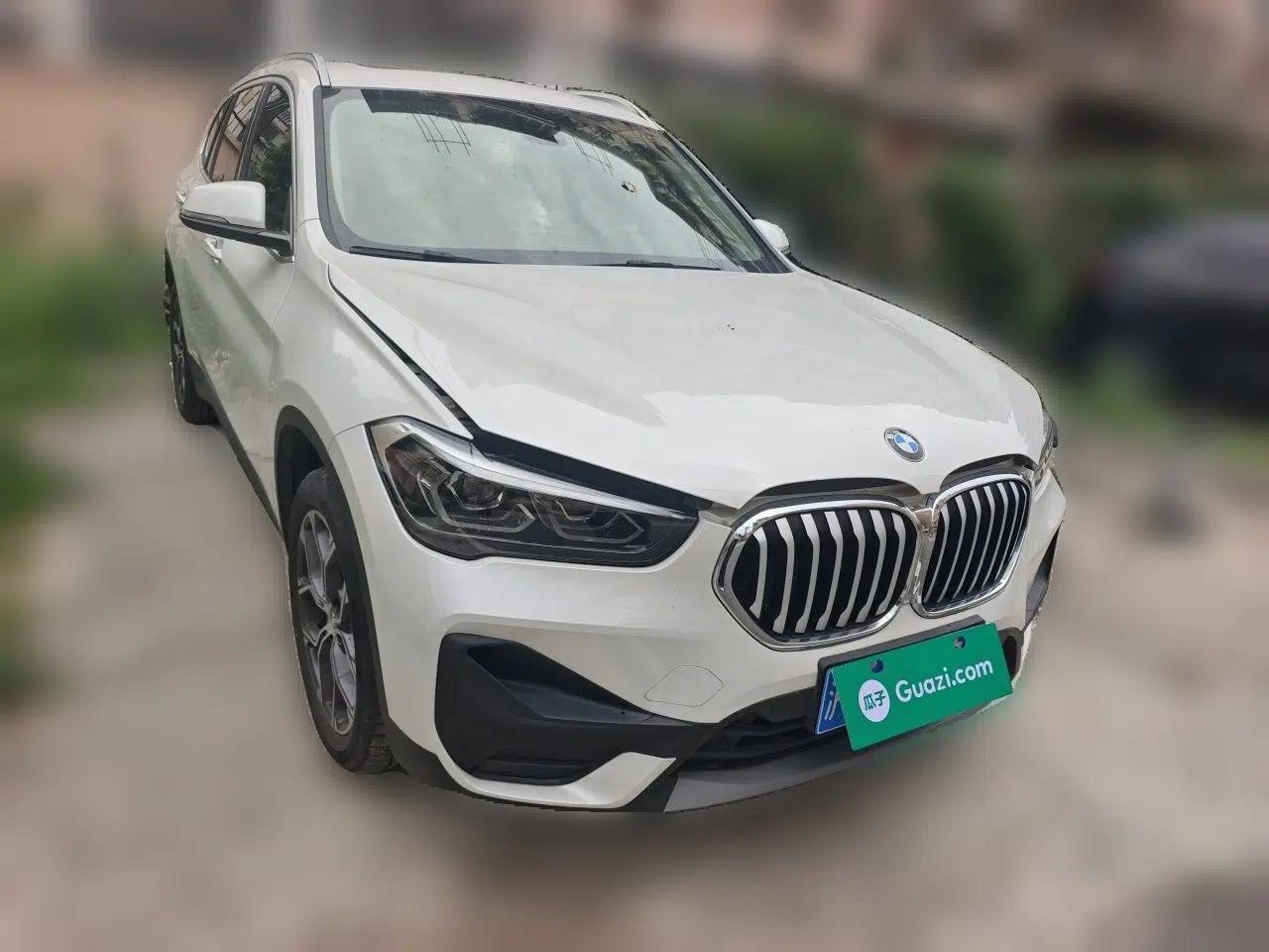 BMW X1 2022 sDrive25Li Leading Model — миниатюра 3