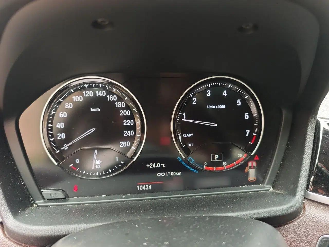 BMW X1 2022 sDrive25Li Leading Model — миниатюра 10