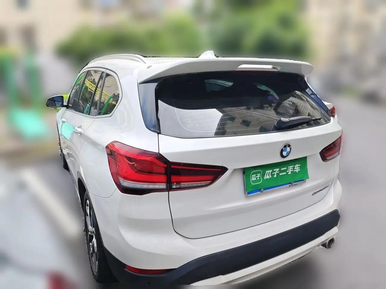 BMW X1 2021 sDrive25Li Leading Model — миниатюра 4