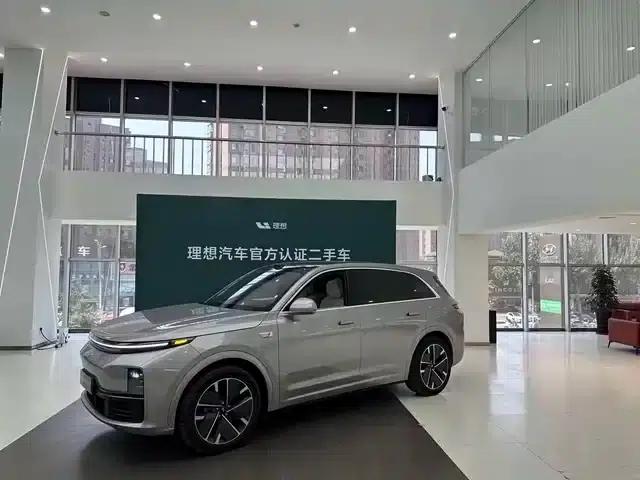 Li Auto L7 2025 Max Intelligent Renewal Edition