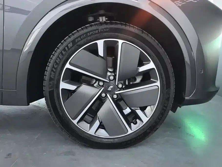 Li Auto L7 2025 Ultra Intelligent Renewal Edition — миниатюра 6