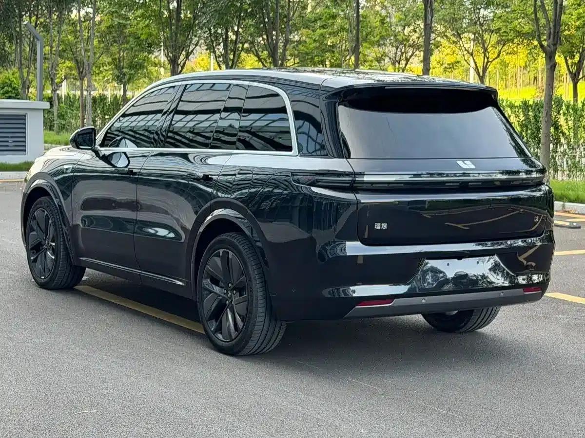Li Auto L8 2024 Max — миниатюра 4