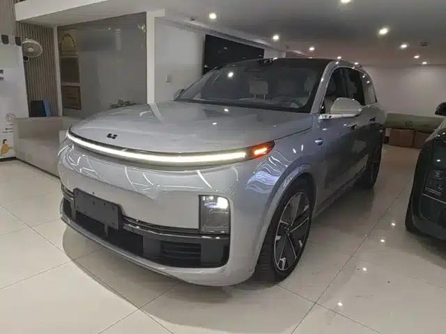 Li Auto L8 2025 Ultra Intelligent Renewal Edition